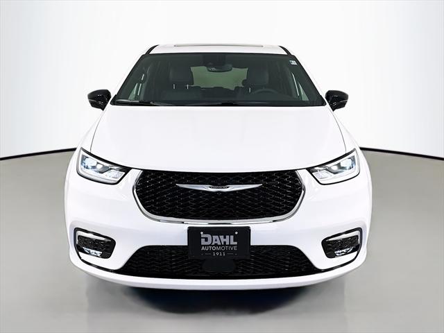 2025 Chrysler Pacifica PACIFICA SELECT AWD