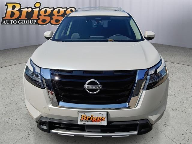 2024 Nissan Pathfinder SL 4WD