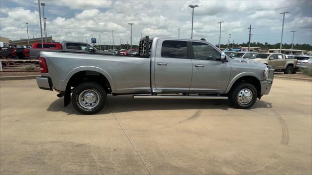 2022 RAM 3500 Laramie Crew Cab 4x4 8 Box