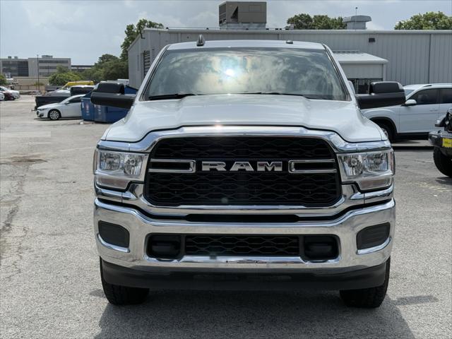 2020 RAM 2500 Tradesman Crew Cab 4X4 64 Box