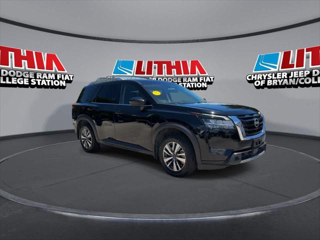 2023 Nissan Pathfinder SL FWD