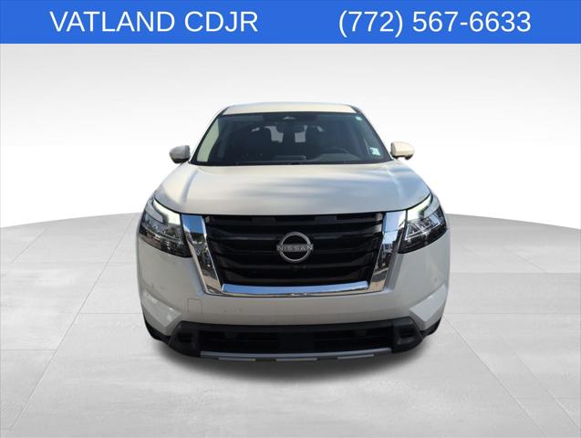 2023 Nissan Pathfinder SL 4WD