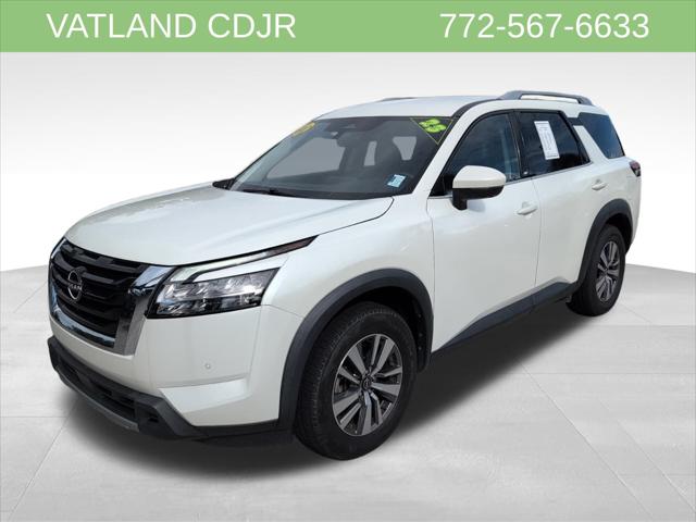2023 Nissan Pathfinder SL 4WD