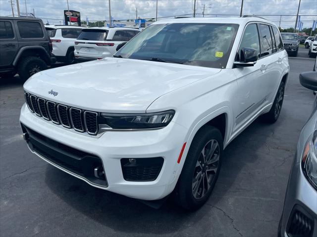 2023 Jeep Grand Cherokee Overland 4x2