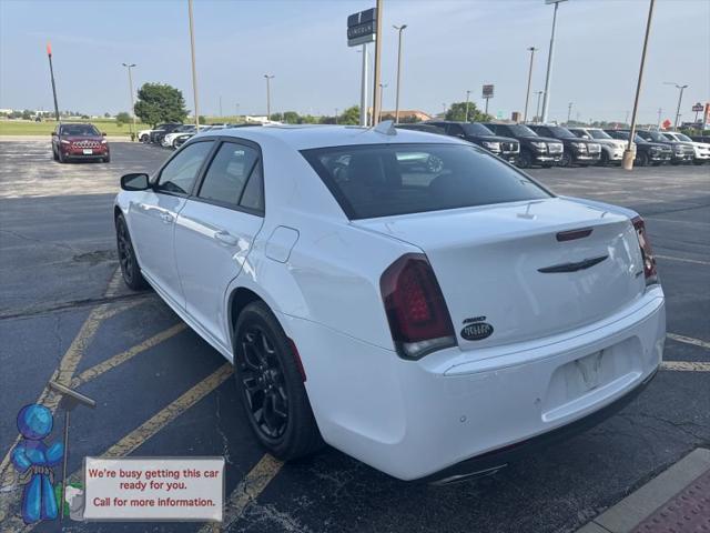 2022 Chrysler 300 Touring L AWD