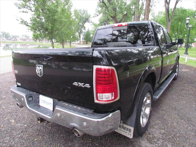 2017 RAM 1500 Laramie Crew Cab 4x4 64 Box 2017 RAM 1500 Laramie Crew Cab 4x4 64 Box
