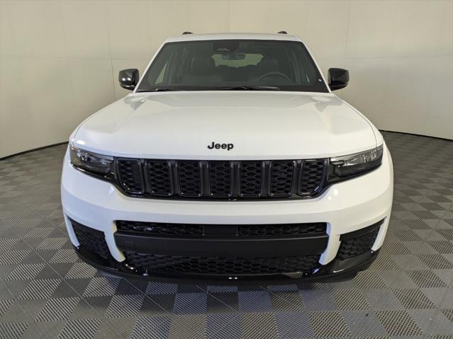 2025 Jeep Grand Cherokee GRAND CHEROKEE L ALTITUDE 4X2