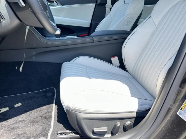 2025 Genesis G70 2.5T RWD
