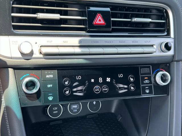 2025 Genesis G70 2.5T RWD