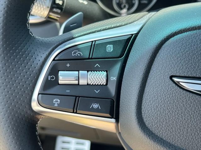 2025 Genesis G70 2.5T RWD