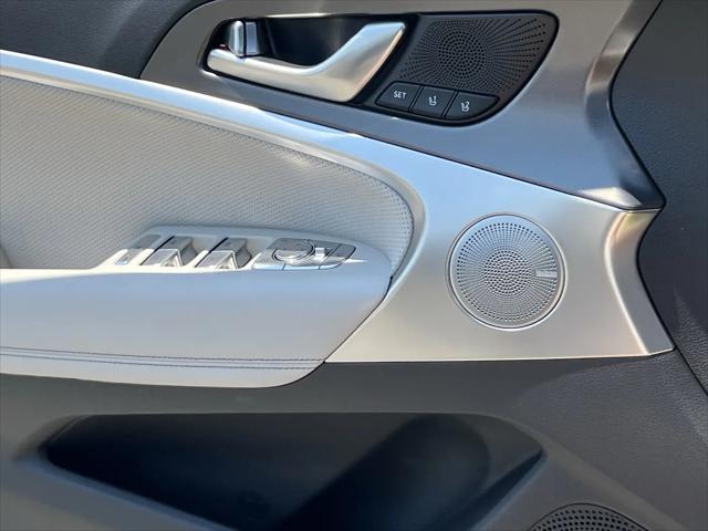 2025 Genesis G70 2.5T RWD