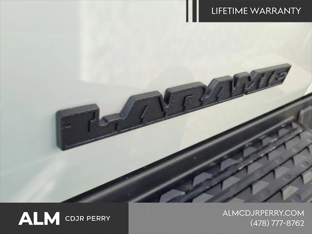 2025 Ram 3500 Laramie Crew Cab 4x4 8' Box