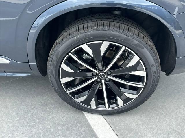 2026 Volvo XC90 Ultra, B5 AWD Gas (mild hybrid), Gasoline, Bright, 7 Seats