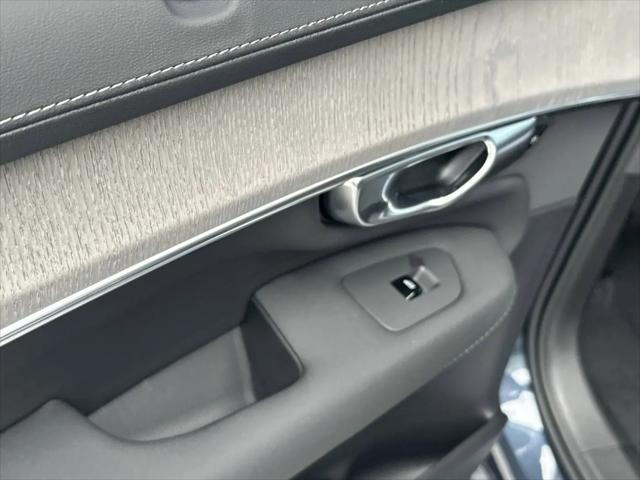 2026 Volvo XC90 Ultra, B5 AWD Gas (mild hybrid), Gasoline, Bright, 7 Seats