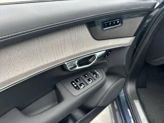 2026 Volvo XC90 Ultra, B5 AWD Gas (mild hybrid), Gasoline, Bright, 7 Seats