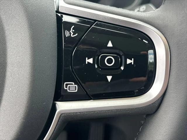 2026 Volvo XC90 Ultra, B5 AWD Gas (mild hybrid), Gasoline, Bright, 7 Seats