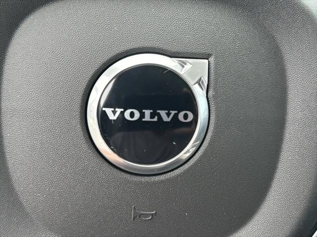 2026 Volvo XC90 Ultra, B5 AWD Gas mild hybrid, Gasoline, Bright, 7 Seats
