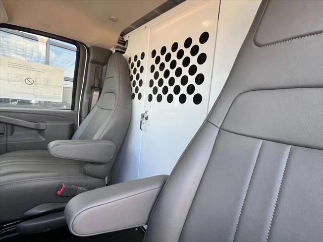 2025 Chevrolet Express Cargo Van RWD 2500 Extended Wheelbase WT