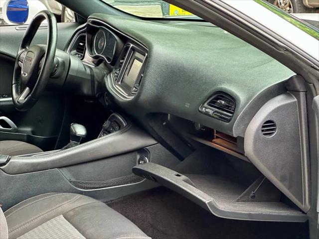 2015 Dodge Challenger SXT
