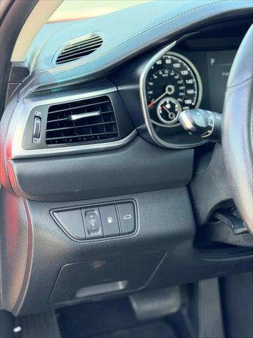 2023 Genesis G70 2.0T RWD