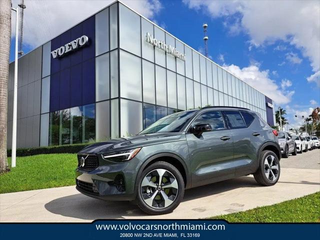 2026 Volvo XC40 Plus, B5 AWD Gas mild hybrid, Dark for sale in Miami, FL