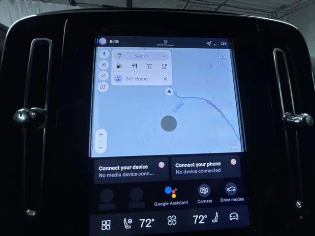 2026 Volvo XC40 Plus, B5 AWD Gas (mild hybrid), Dark
