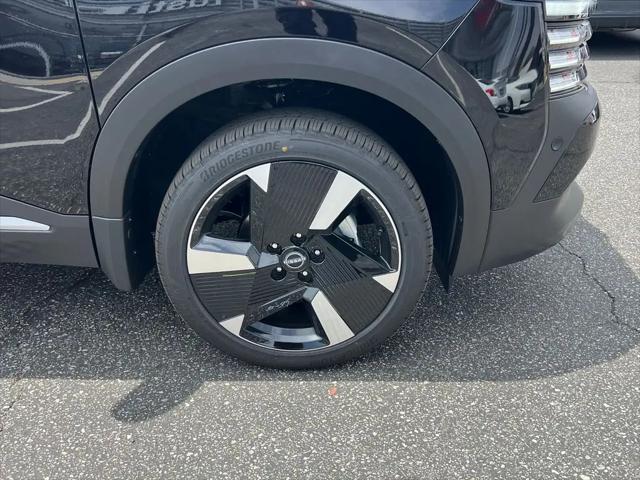 2025 Nissan Kicks SR FWD