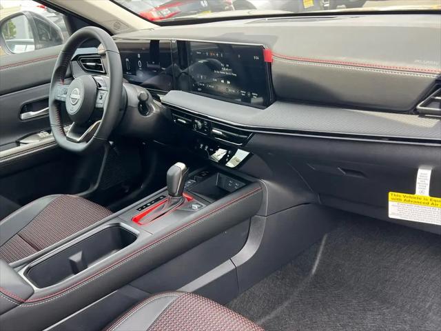 2025 Nissan Kicks SR FWD