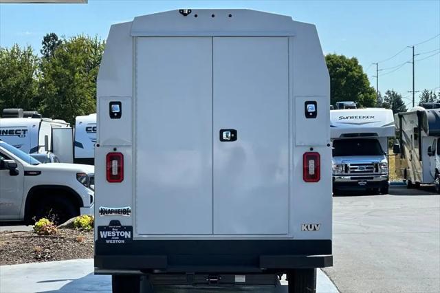 2025 GMC Savana Cutaway Work Van