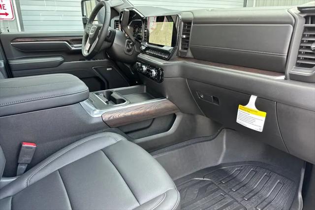 2025 GMC Sierra 2500HD 4WD Crew Cab Long Bed SLTv