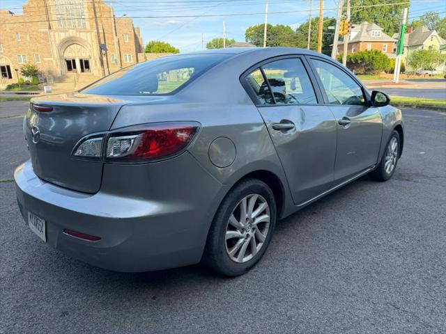 2012 Mazda Mazda3 i Touring