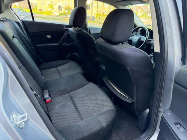 2012 Mazda Mazda3 i Touring