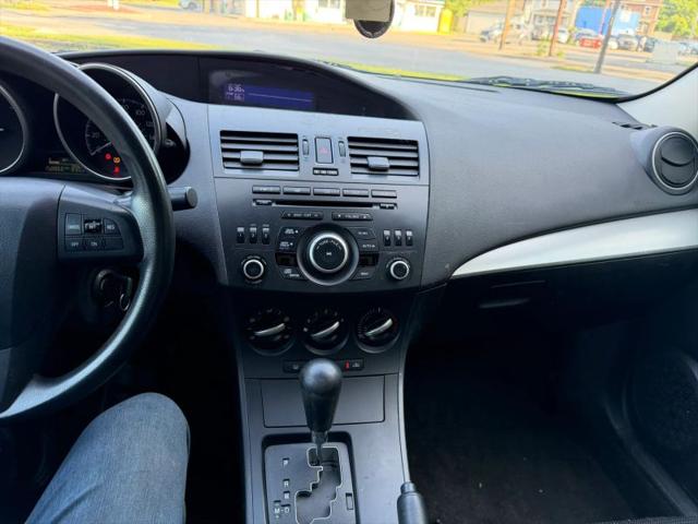 2012 Mazda Mazda3 i Touring