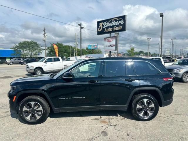 2024 Jeep Grand Cherokee Base