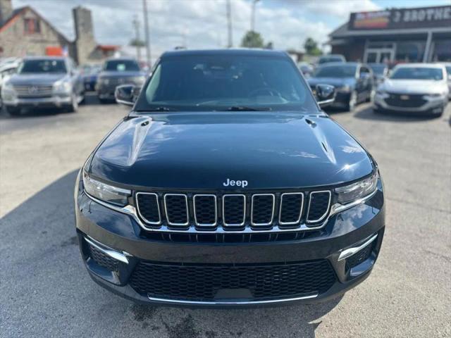 2024 Jeep Grand Cherokee Base