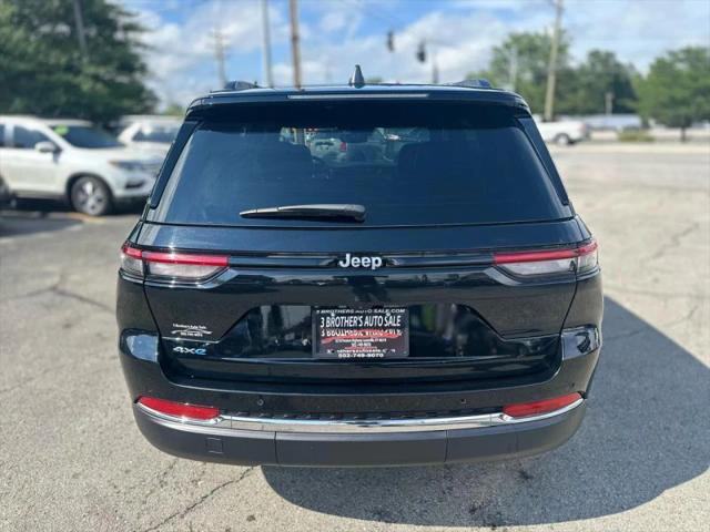 2024 Jeep Grand Cherokee Base