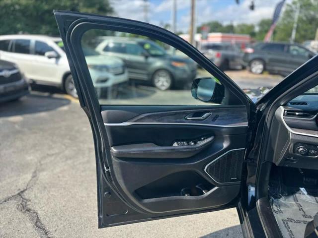 2024 Jeep Grand Cherokee Base