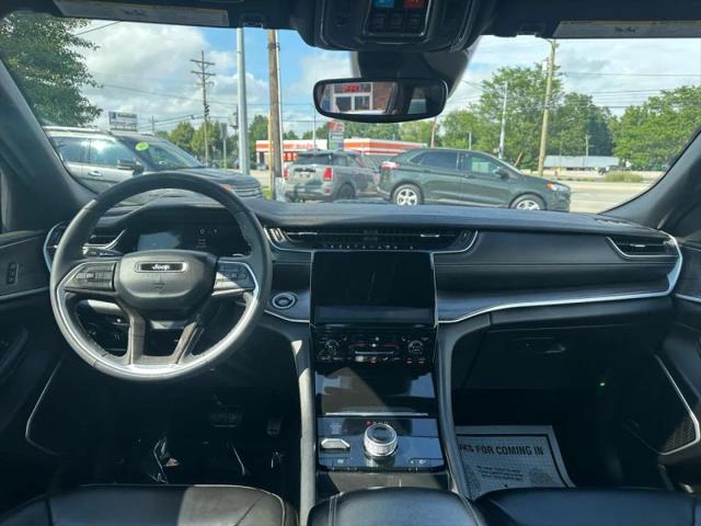 2024 Jeep Grand Cherokee Base