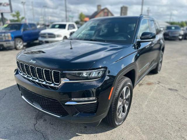 2024 Jeep Grand Cherokee Base