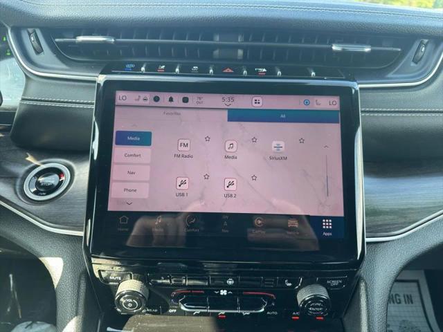 2024 Jeep Grand Cherokee Base