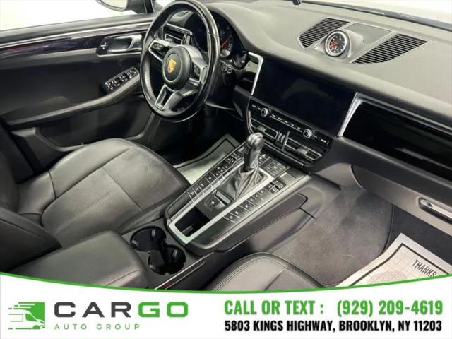 2021 Porsche Macan Base