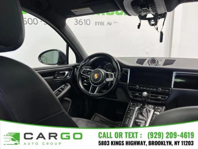 2021 Porsche Macan Base