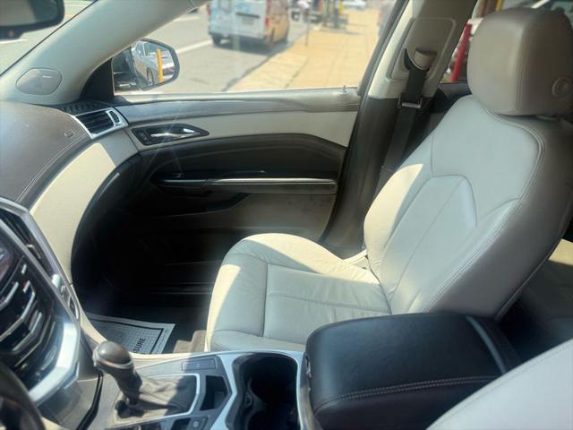 2016 Cadillac SRX Standard