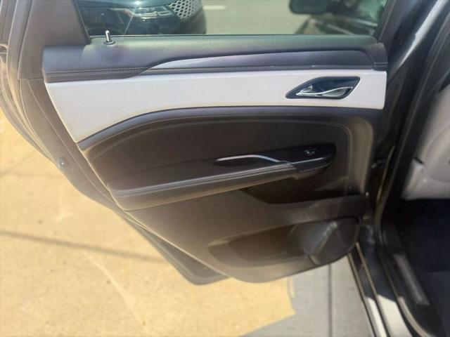 2016 Cadillac SRX Standard