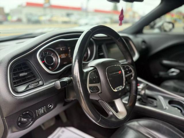 2015 Dodge Challenger SXT Plus