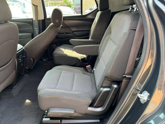 2021 Chevrolet Traverse AWD LT Cloth