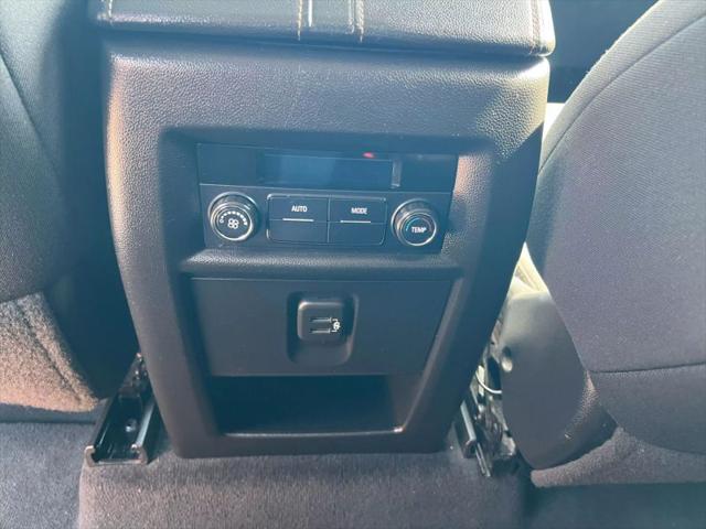 2021 Chevrolet Traverse AWD LT Cloth