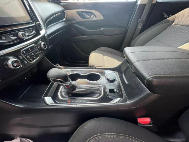 2021 Chevrolet Traverse AWD LT Cloth
