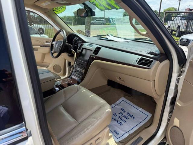 2011 Cadillac Escalade ESV Luxury