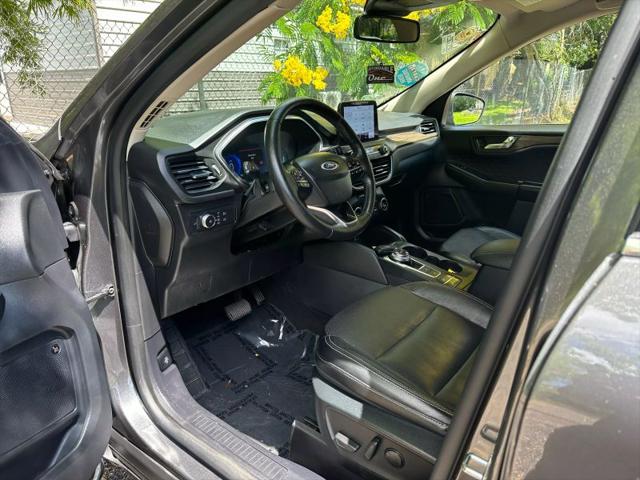 2020 Ford Escape Titanium